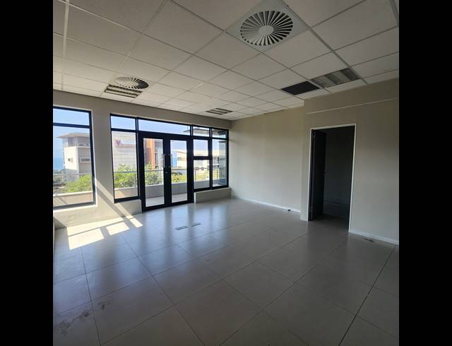 138M² OFFICE TO LET IN UMHLANGA RIDGE